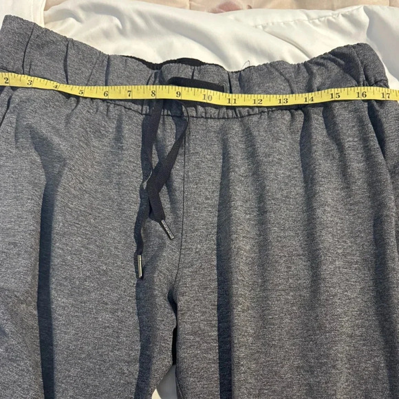 Lululemon On The Fly Pant 28"  Gray Size 8 - Picture 9 of 13